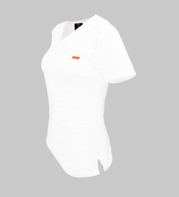 ef4f7a_ff0c7ac8e1104cc796d27f64ecb57a70mv2.jpg Bluza medicala de dama slim fit cu trei buzunare
